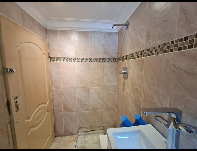 3 BEDROOM FREESTANDING SOLD IN LENTEGEUR